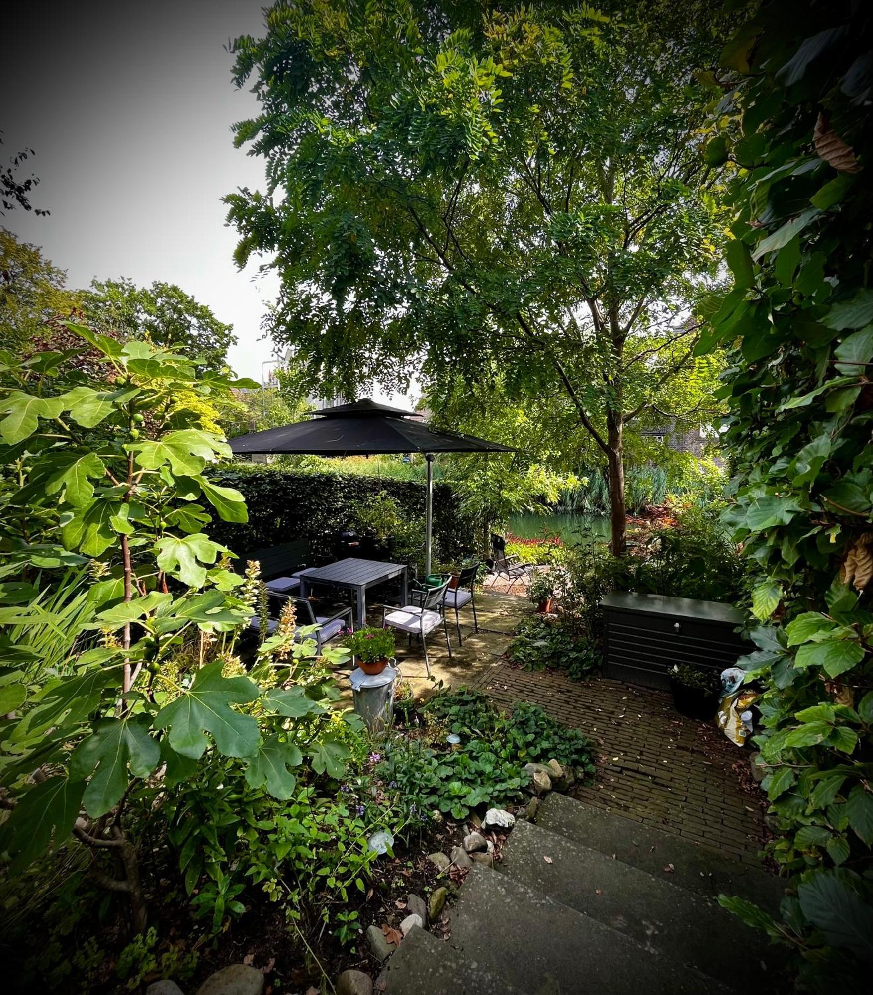 Arthouse Dordrecht Bed & Breakfast Exterior photo